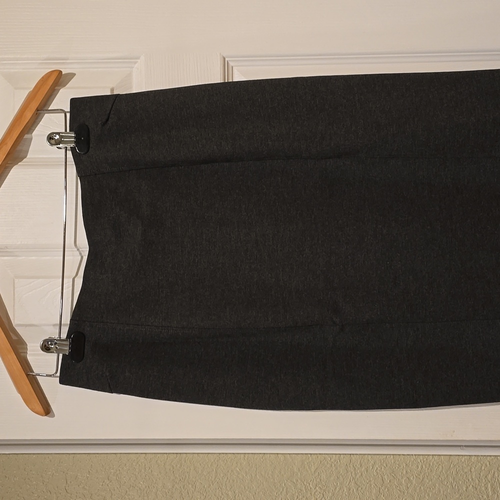Skirt fitted